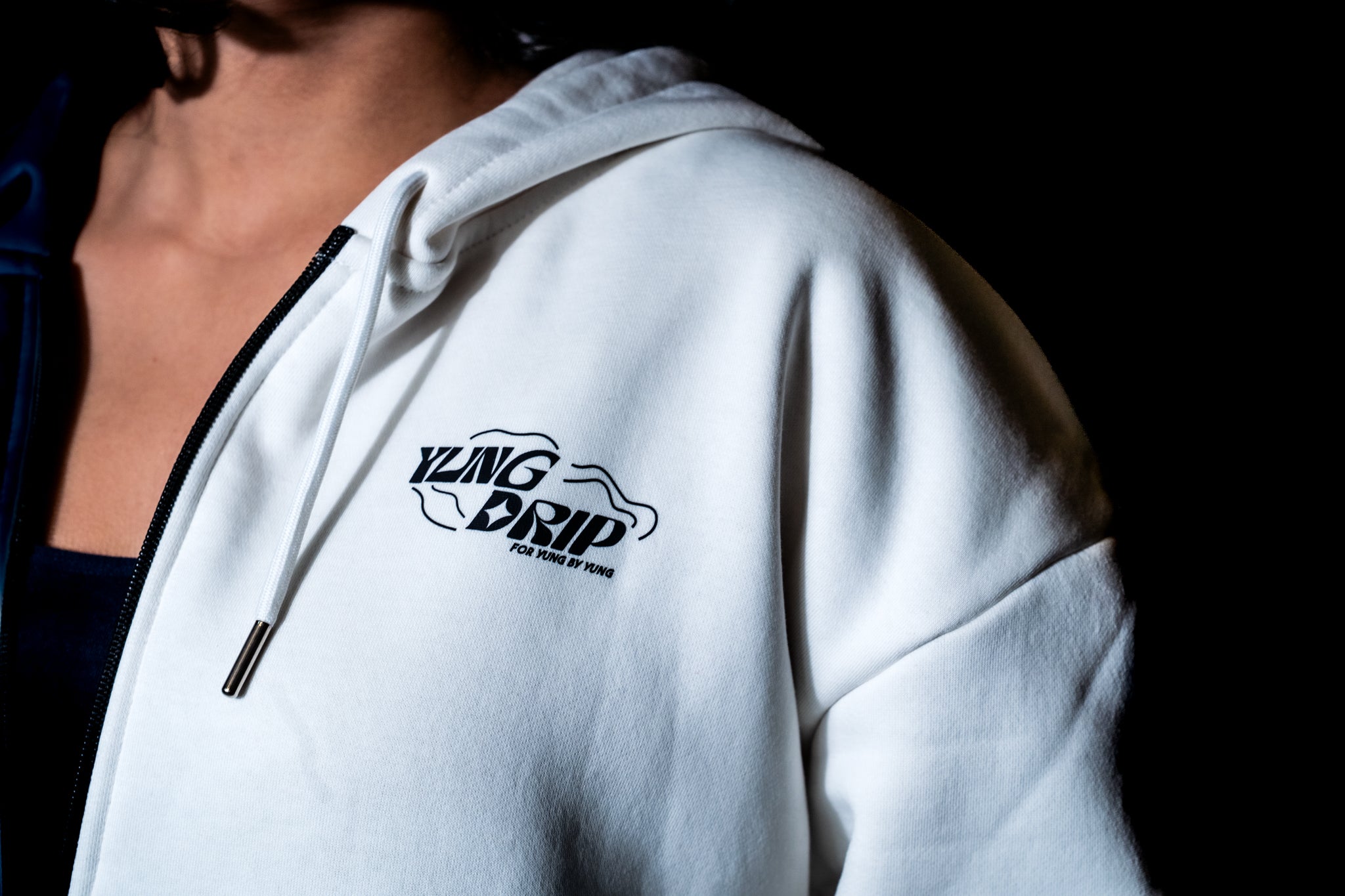 EYES | PREMIUM ZIP HOODIE